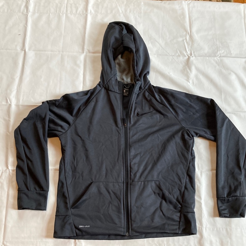 Nike dri fit - boys XL